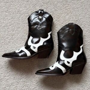 Two-Tone Leather Cowboy Boots Black White Western Boot 2” Heel